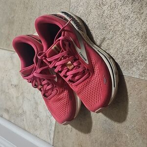 🩷Brooks Women's Sneakers Adernaline GTS 23